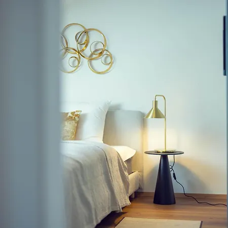 Leonart Living 62 Apartment