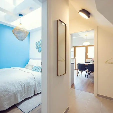 Апартаменти Leonart Living 62